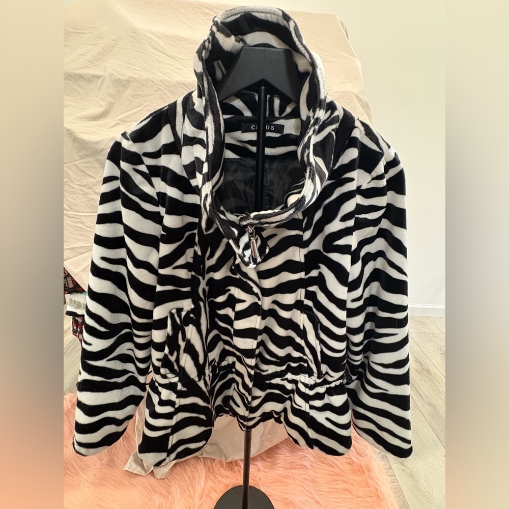 Chaus Black and White Animal Print Coat